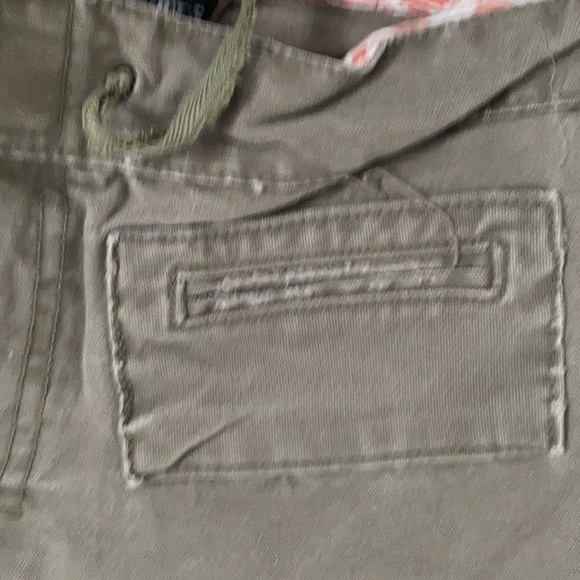 Joes cargo khakis, size Large - Picture 7 of 10